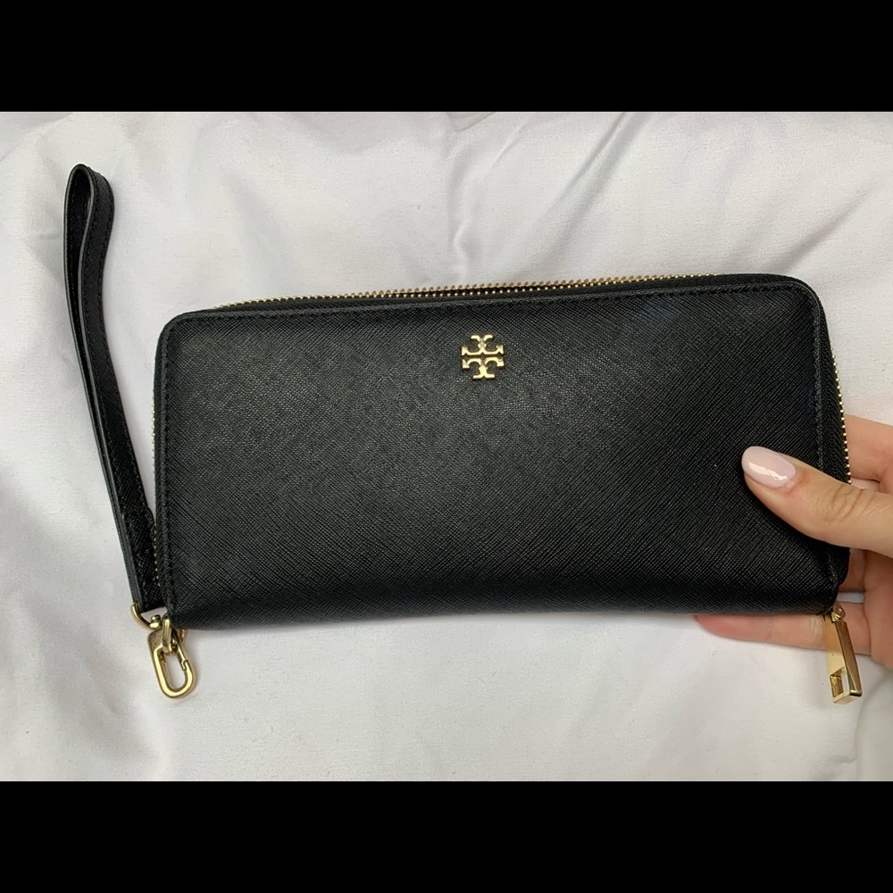 Tory Burch Robinson Zip Continental Wallet